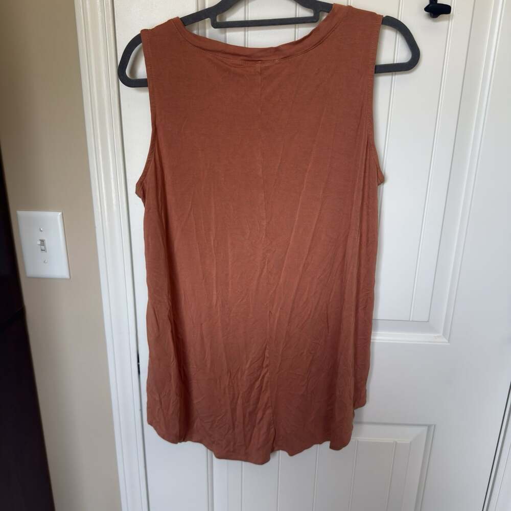 Zenana Women's Sleeveless V-Neck Tank Top Rust Orange Size XL - Picture 2 of 5